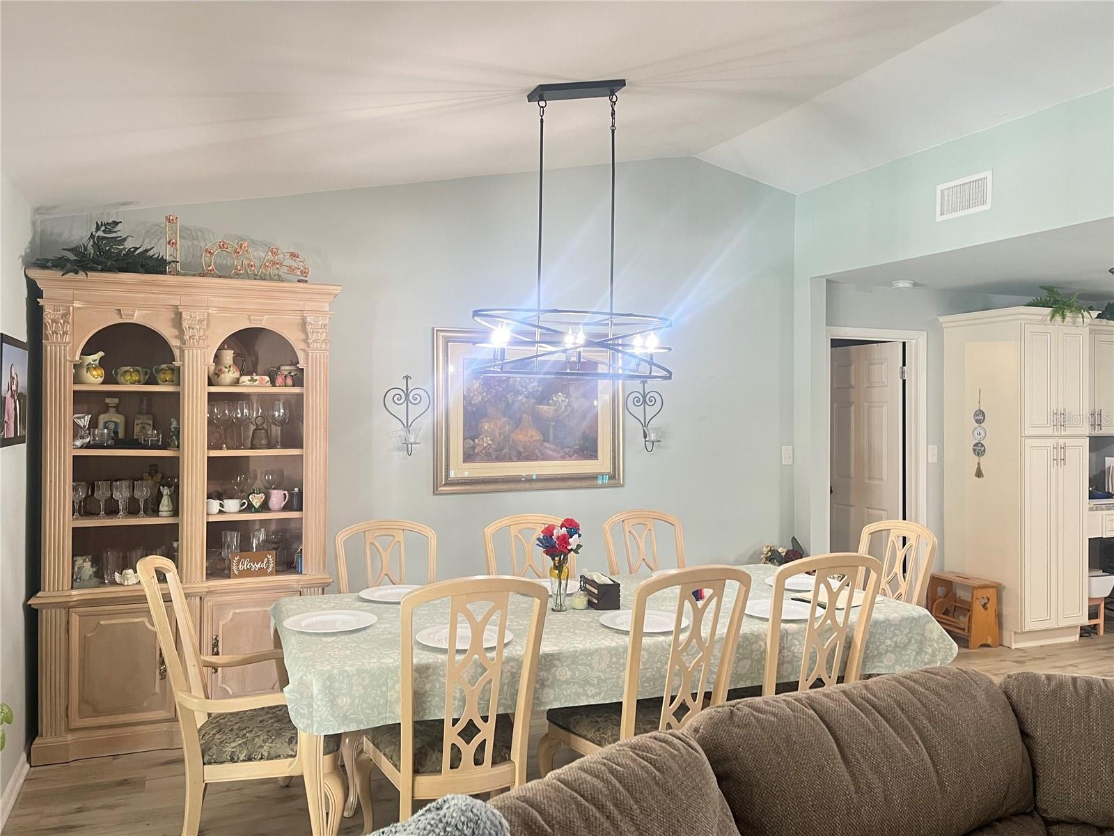 421 BRIDLE PATH