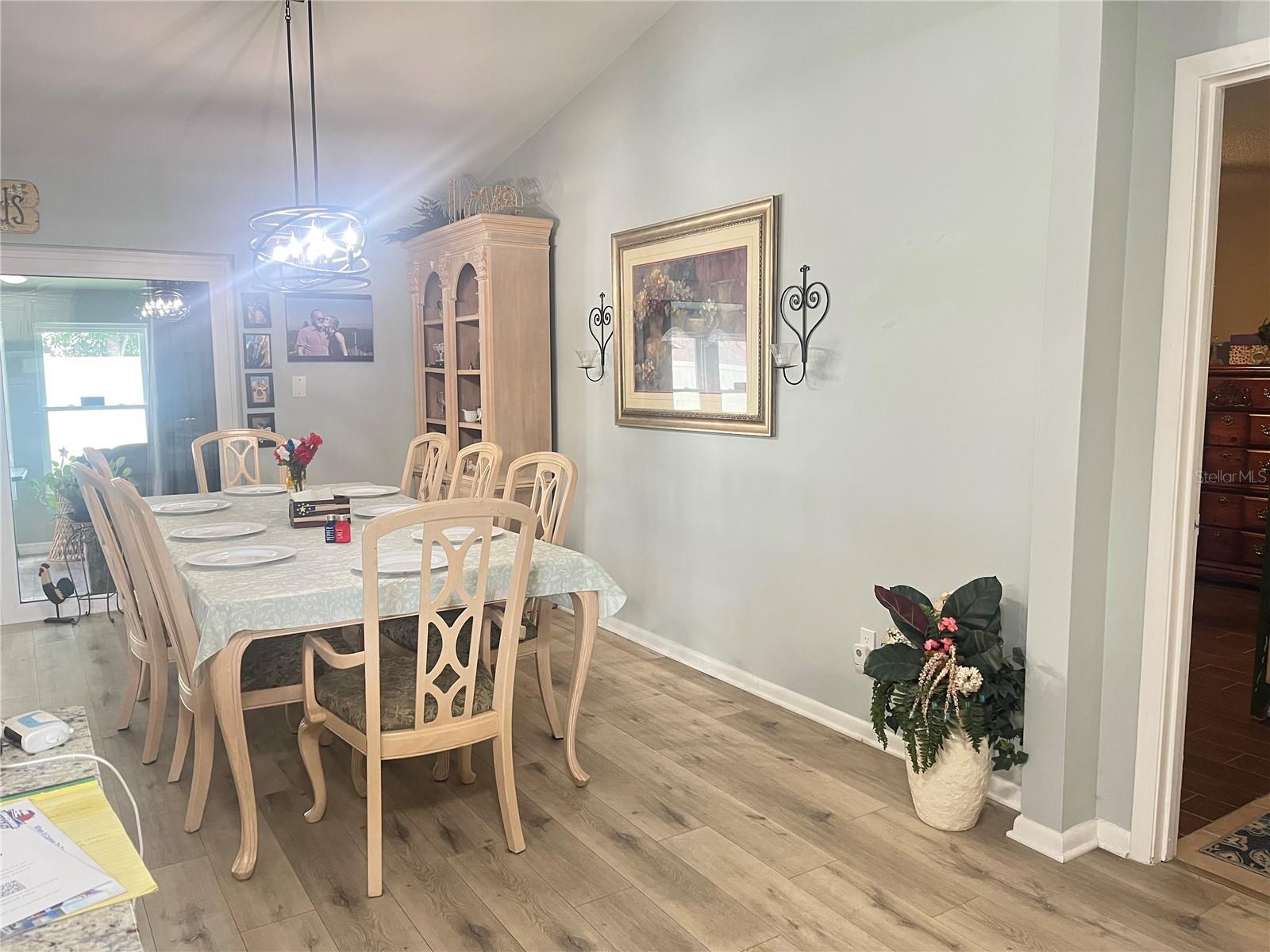 421 BRIDLE PATH