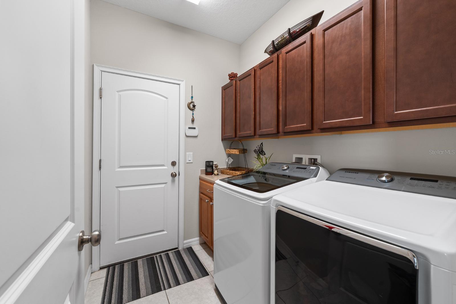 LAKESIDE PH 6 - Residential