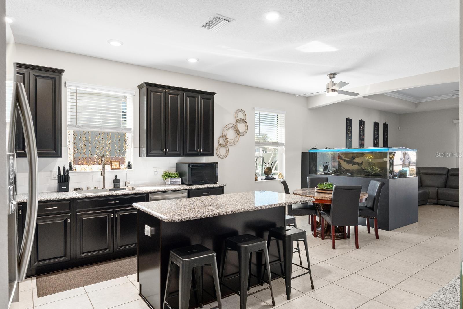 LAKESIDE PH 6 - Residential