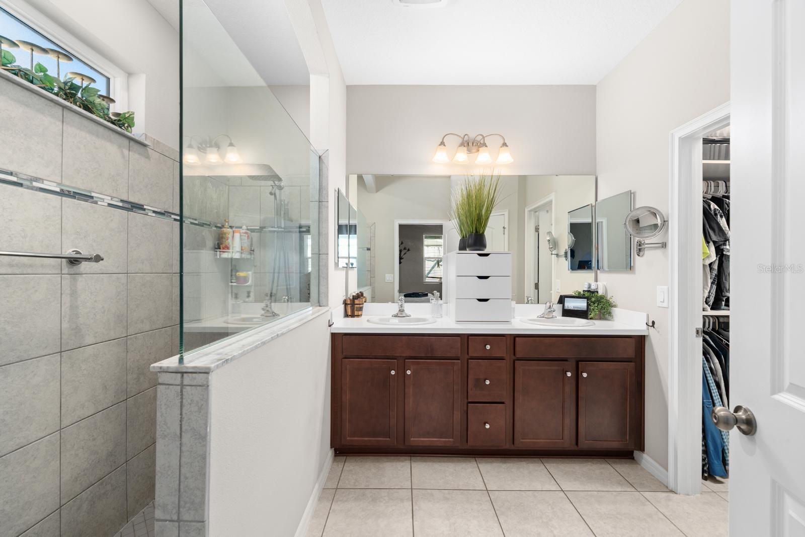 LAKESIDE PH 6 - Residential