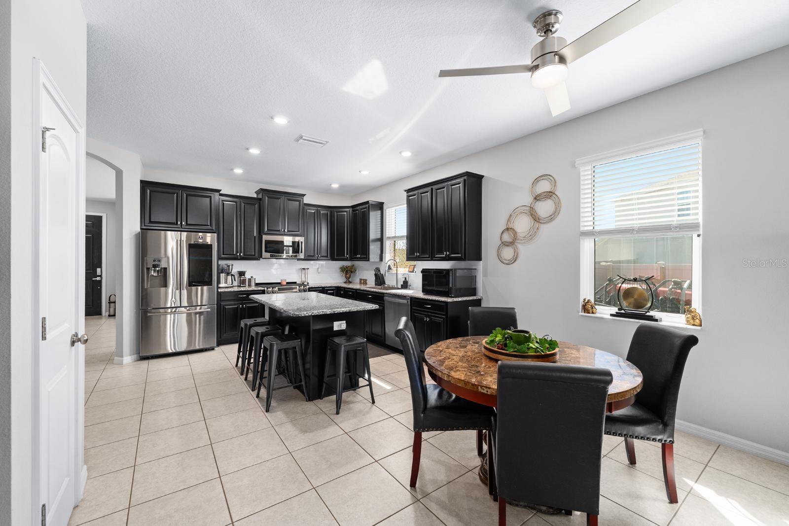 LAKESIDE PH 6 - Residential