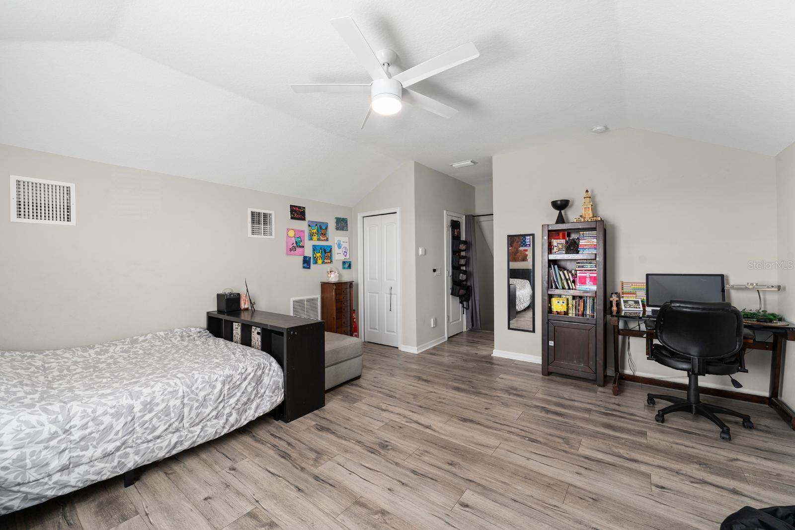 LAKESIDE PH 6 - Residential