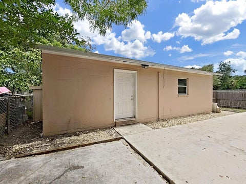 Photo of 1514 E North Bay Street #B, Tampa, FL 33610 (MLS # TB8554799)