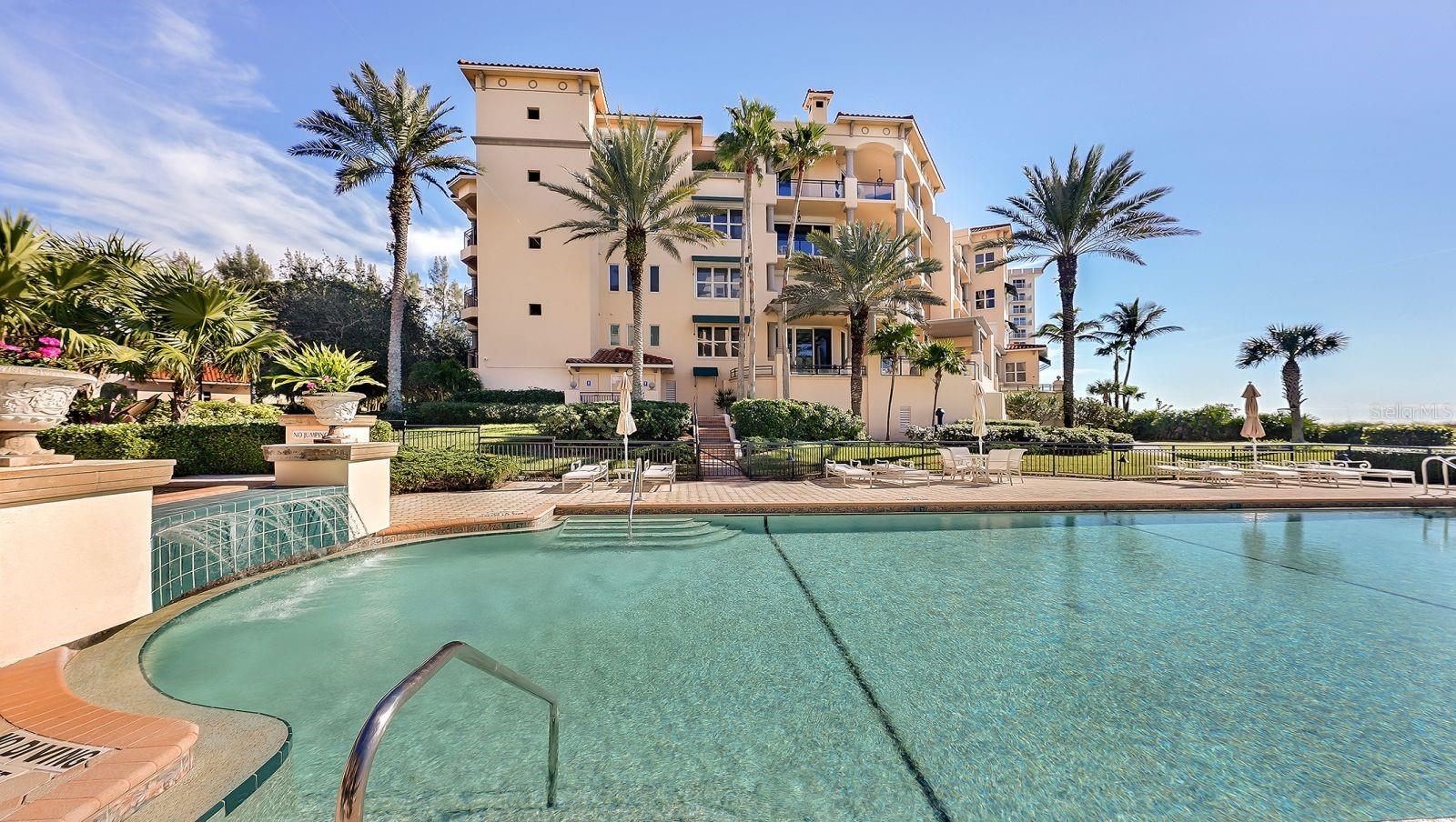VIZCAYA AT LONGBOAT KEY PH 01 - Residential