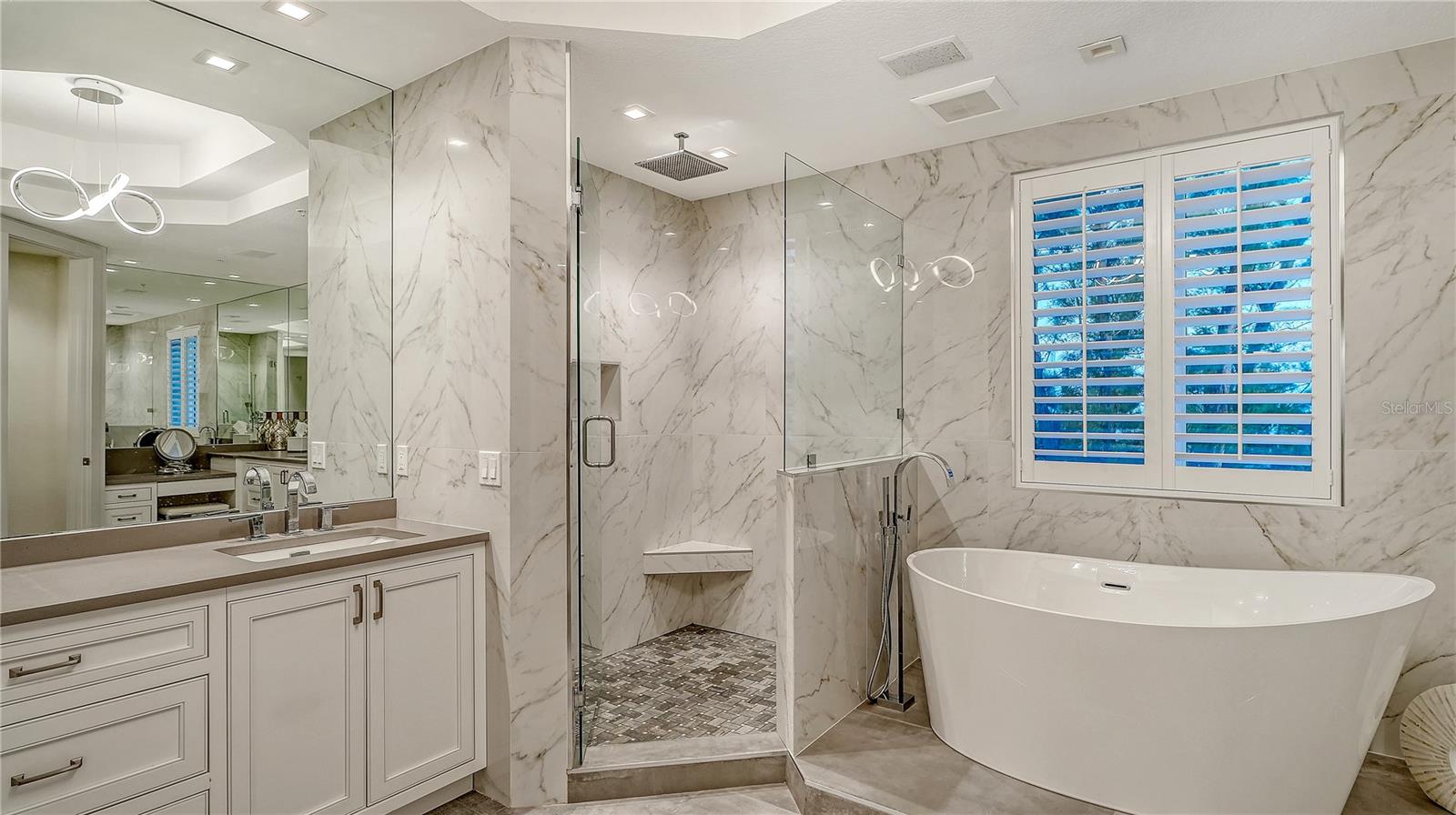 VIZCAYA AT LONGBOAT KEY PH 01 - Residential