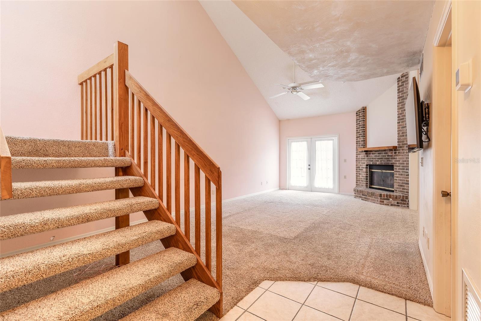 60 N HALIFAX DRIVE 1050
