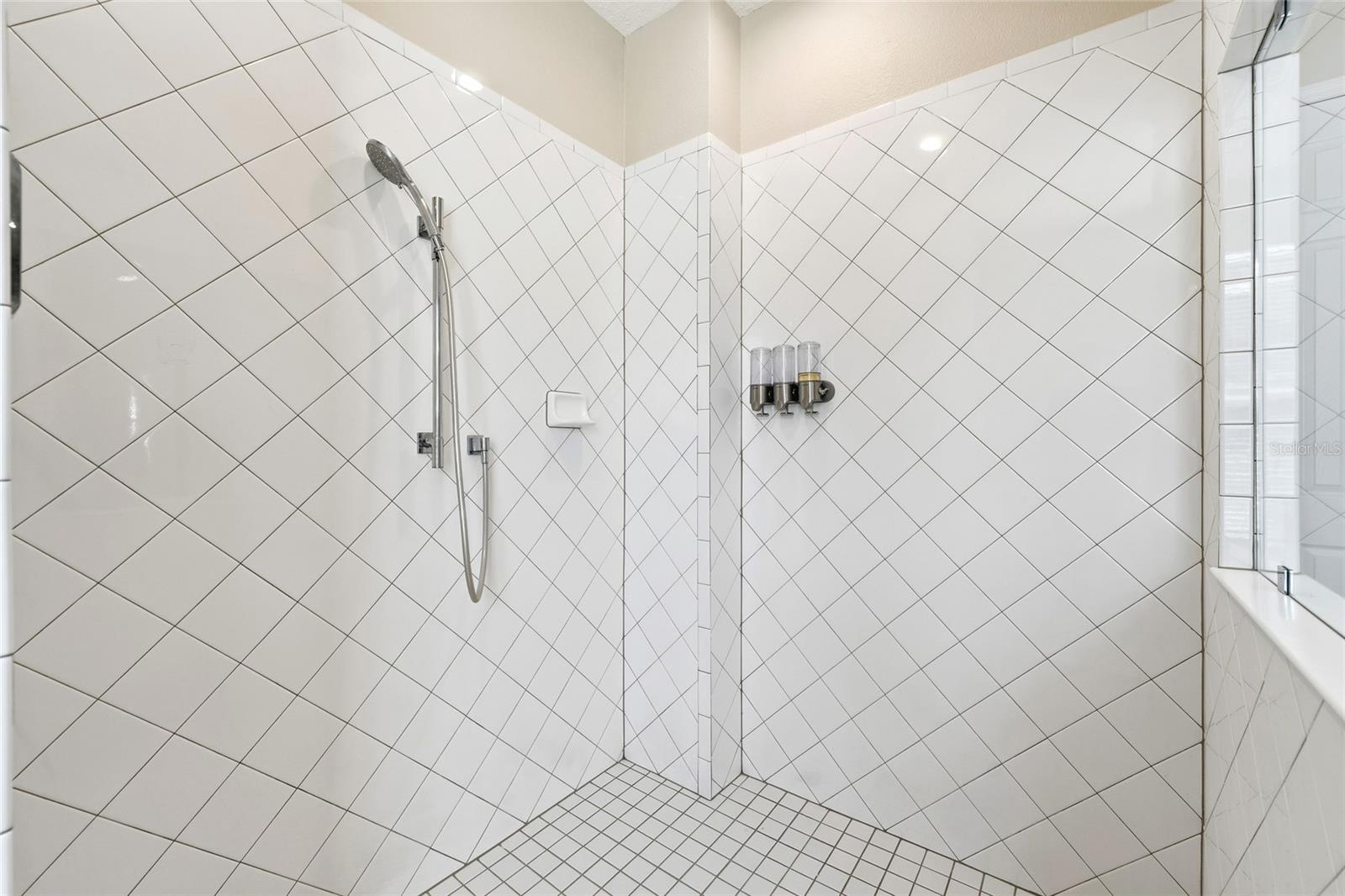 ARDMORE RESERVE PH III - Residential