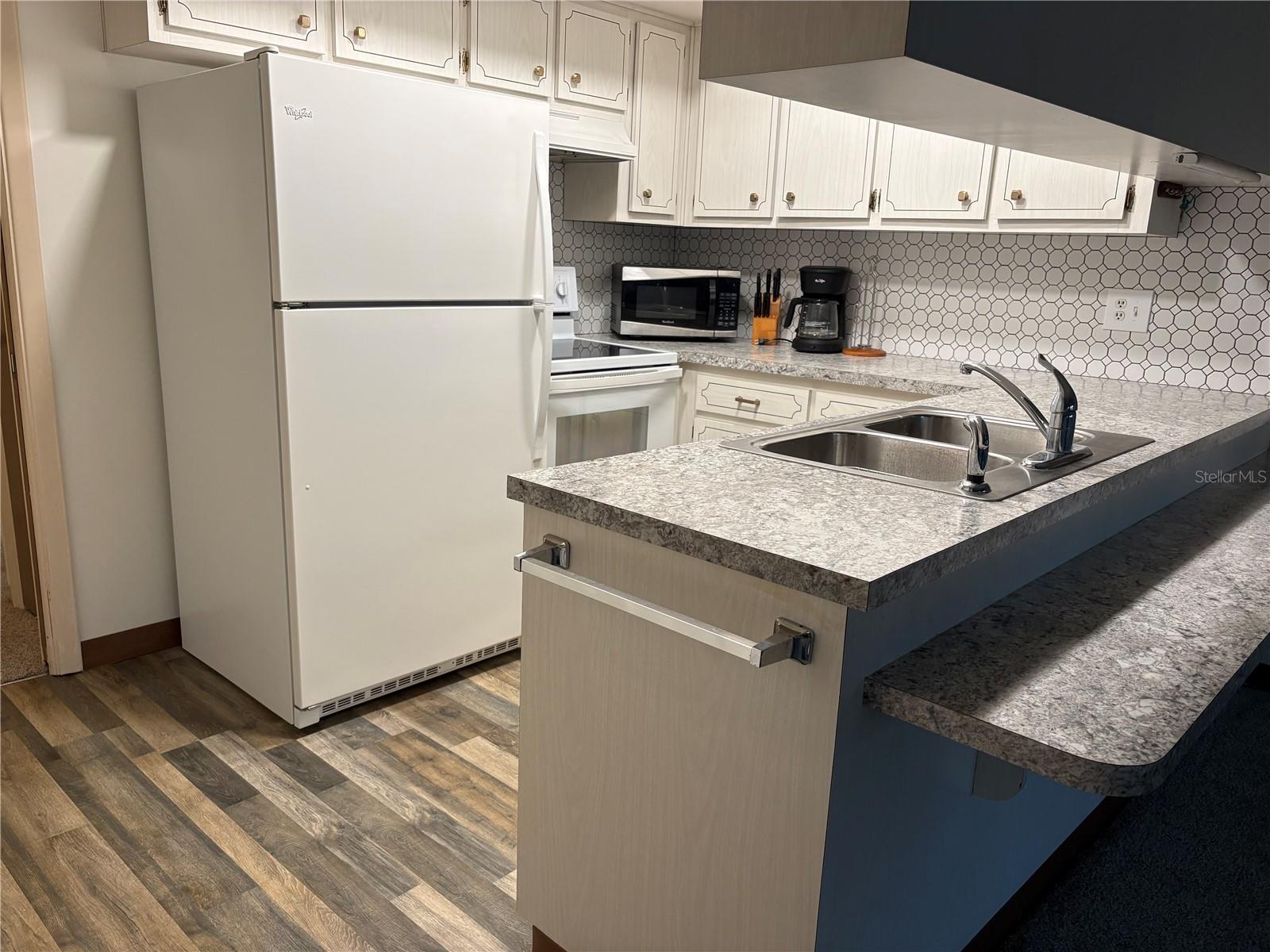 TWIN LAKES VILLAGE - Residential