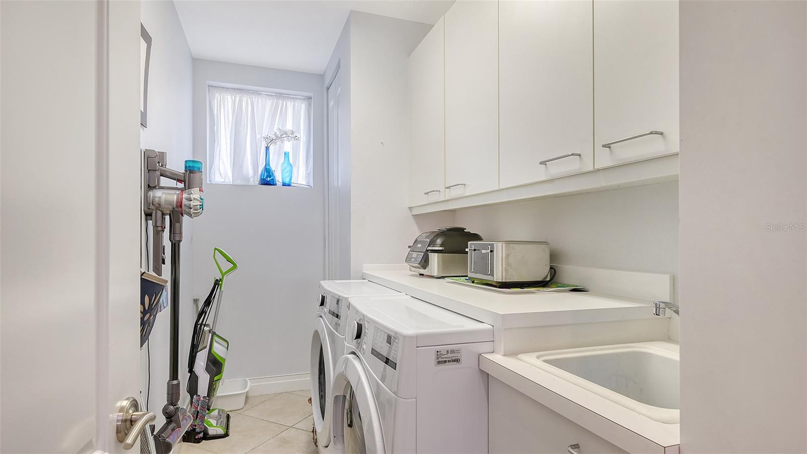 MARQUEE EN VILLE - Residential