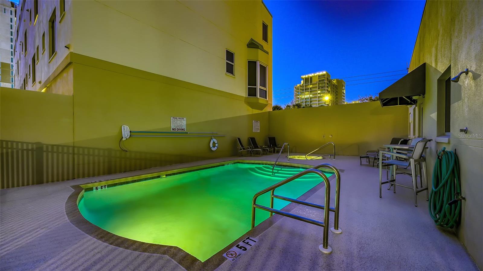 MARQUEE EN VILLE - Residential