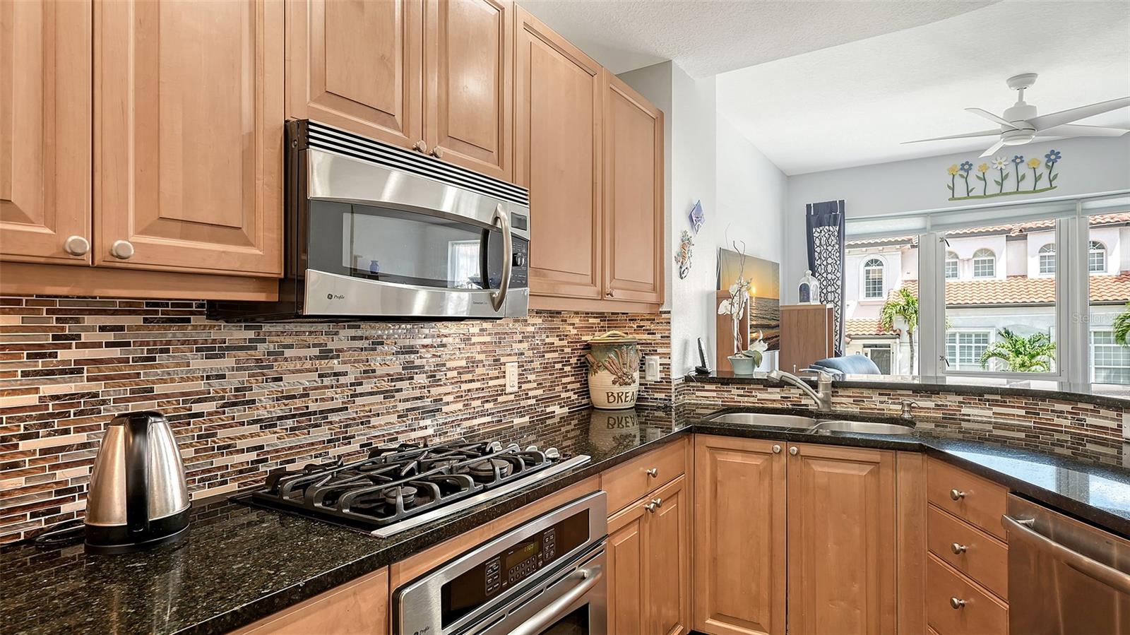 MARQUEE EN VILLE - Residential