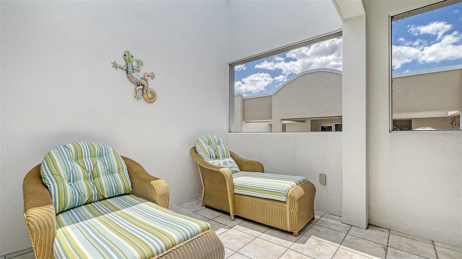 MARQUEE EN VILLE - Residential