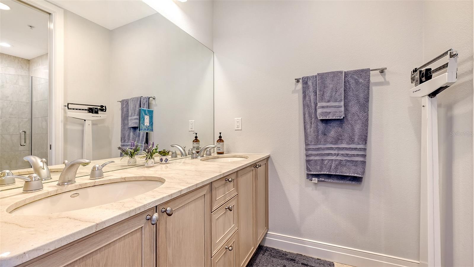 MARQUEE EN VILLE - Residential