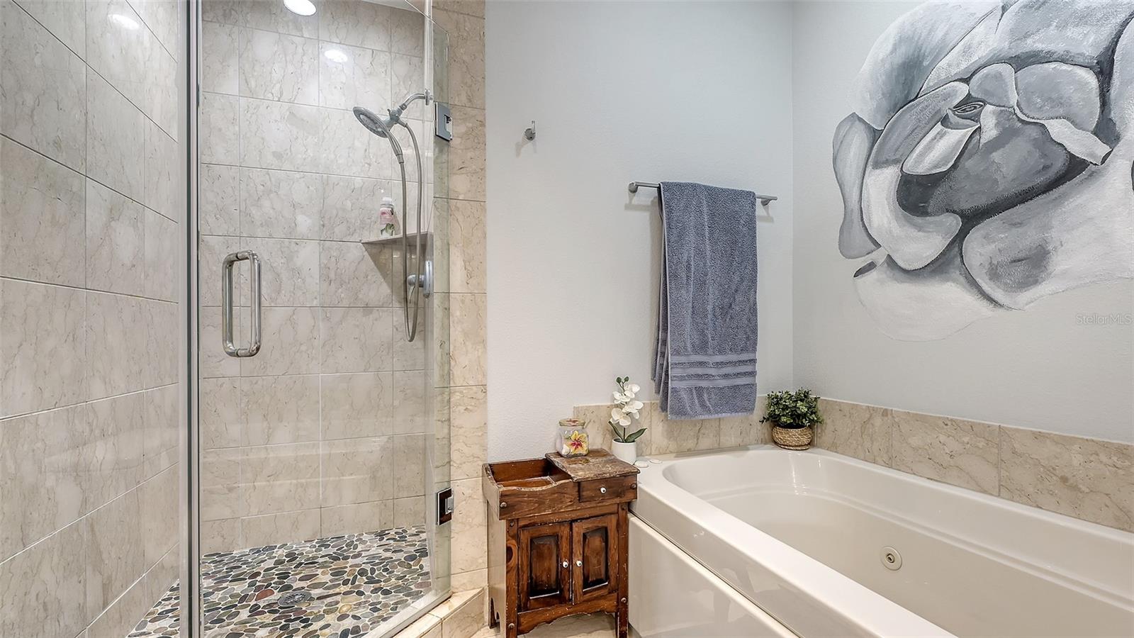 MARQUEE EN VILLE - Residential