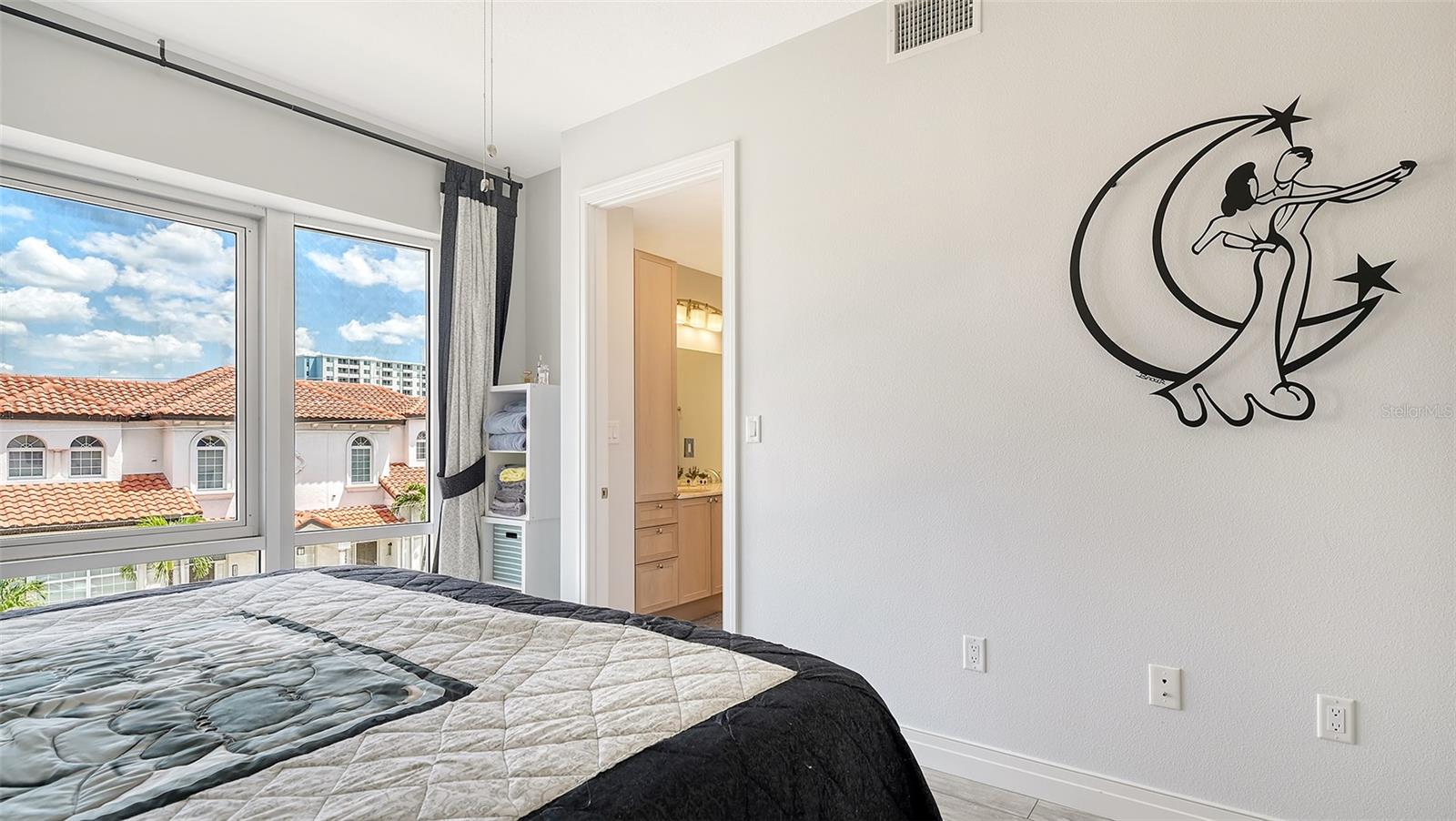 MARQUEE EN VILLE - Residential