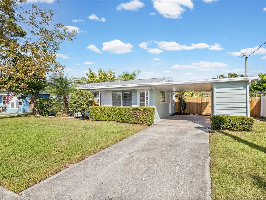 Photo of 4707 W Montgomery Avenue, Tampa, FL 33616 (MLS # TB8461020)