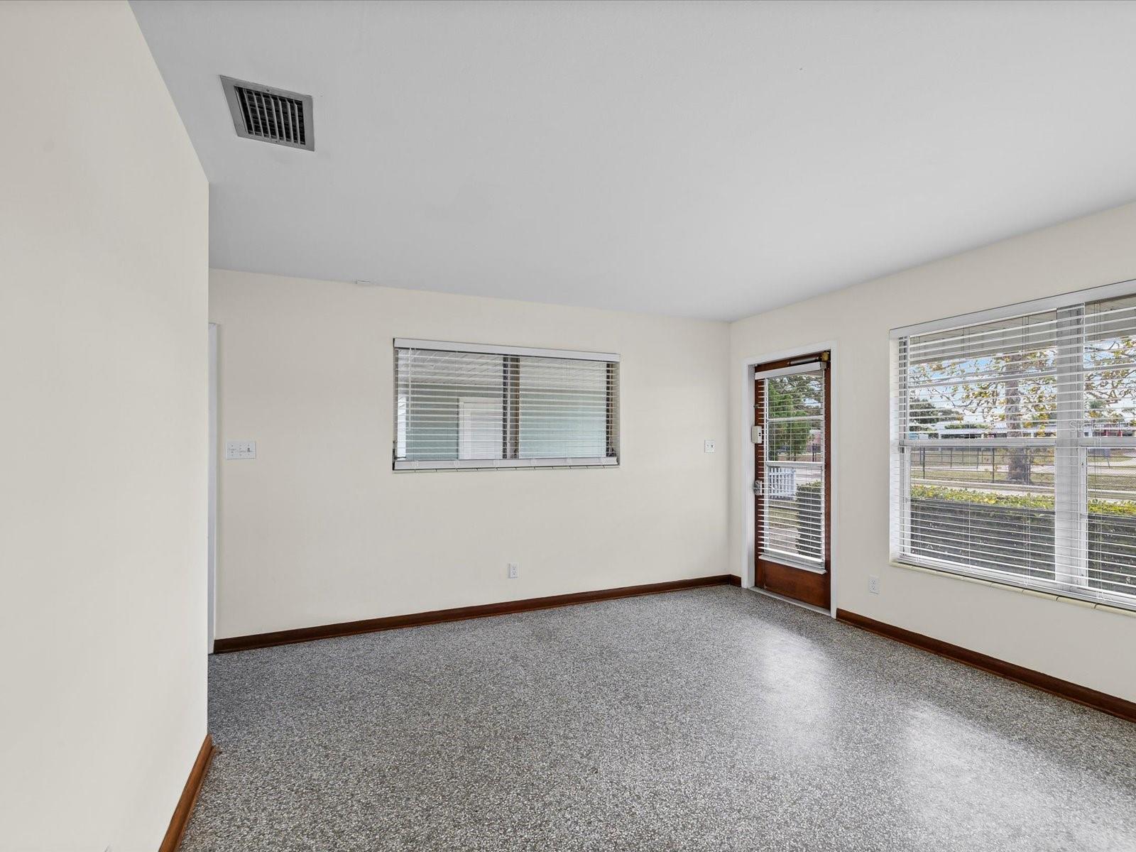 GANDY GARDENS 5 - Residential