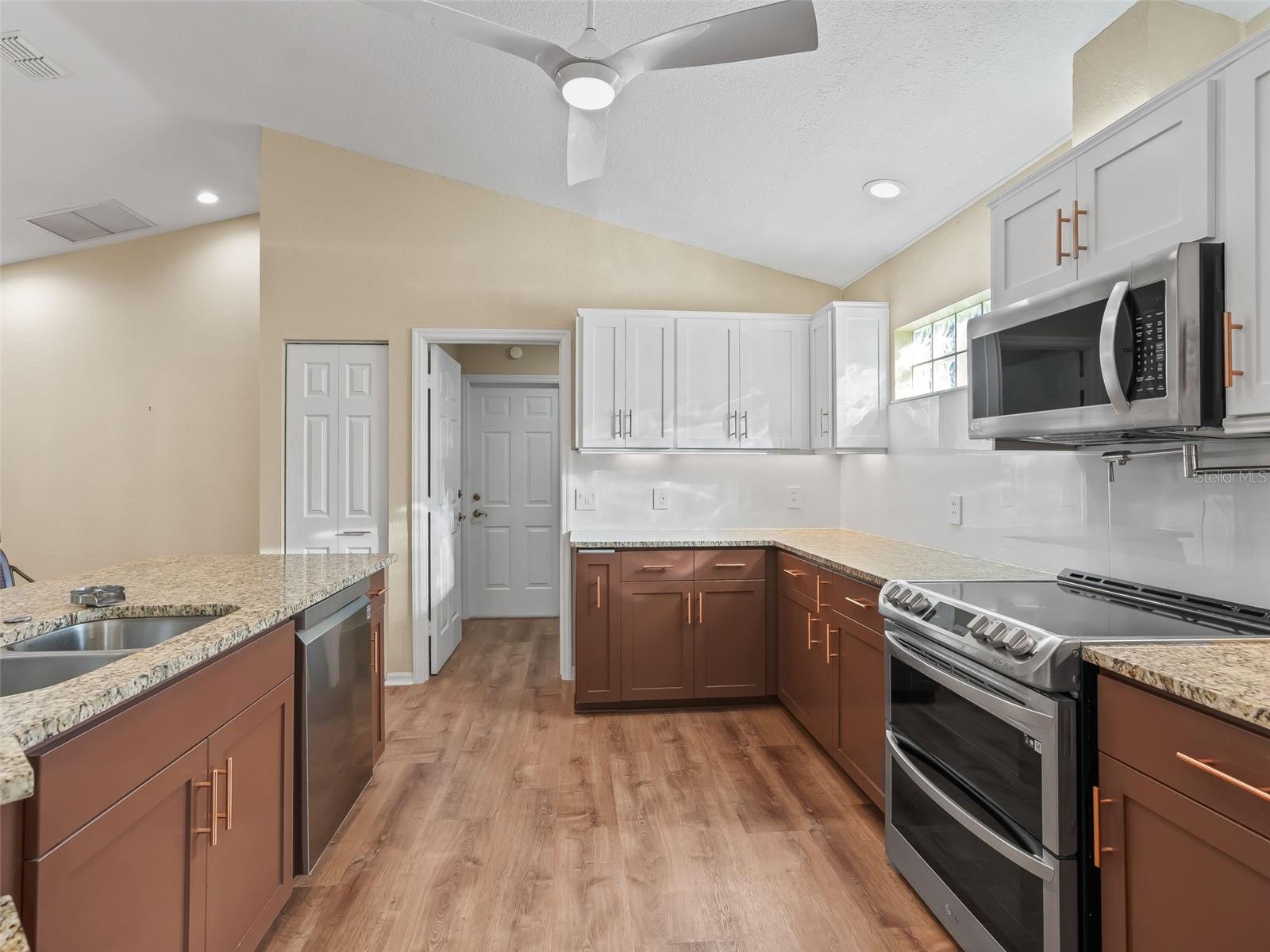 STONECREST - Residential