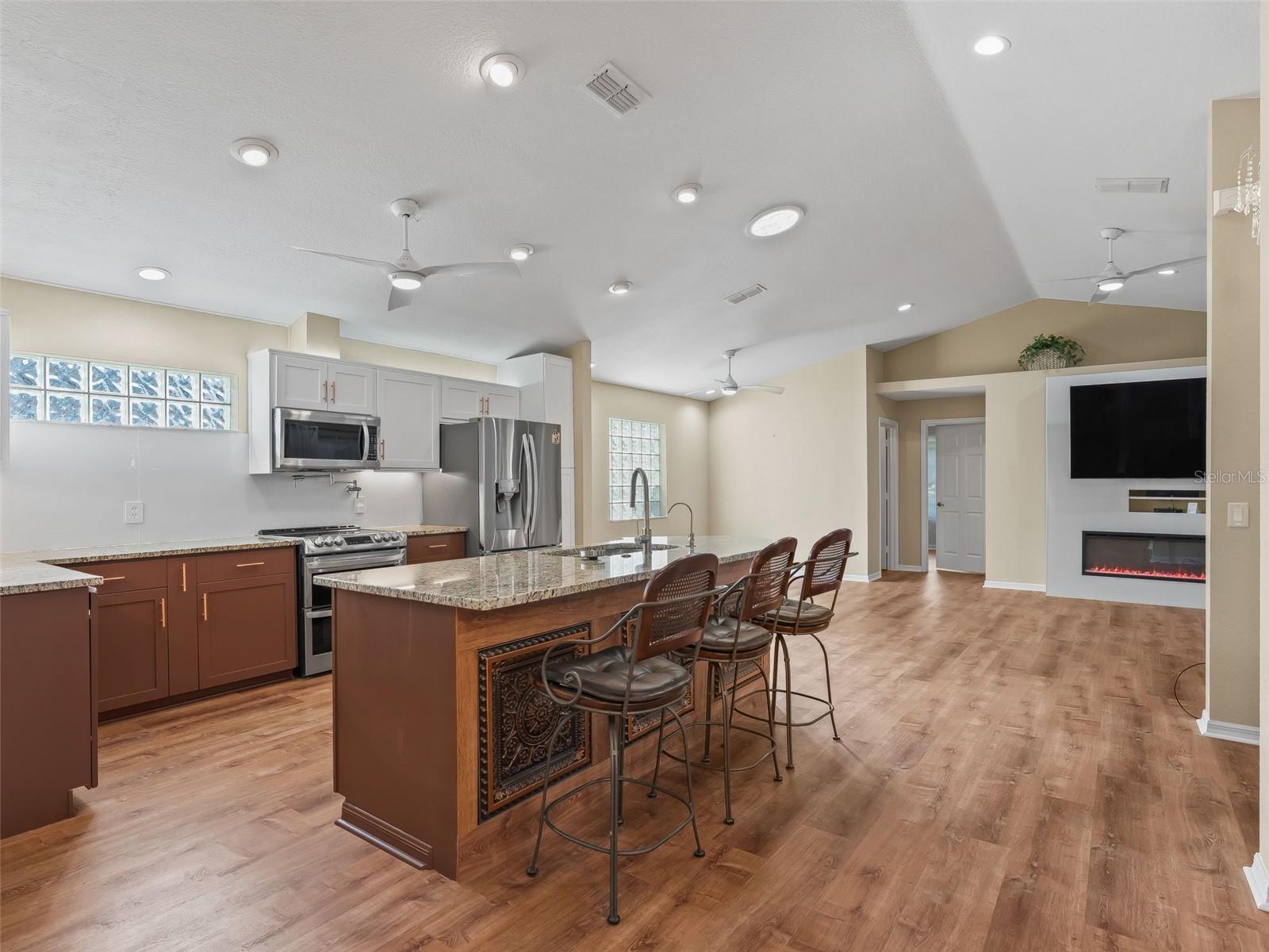 STONECREST - Residential