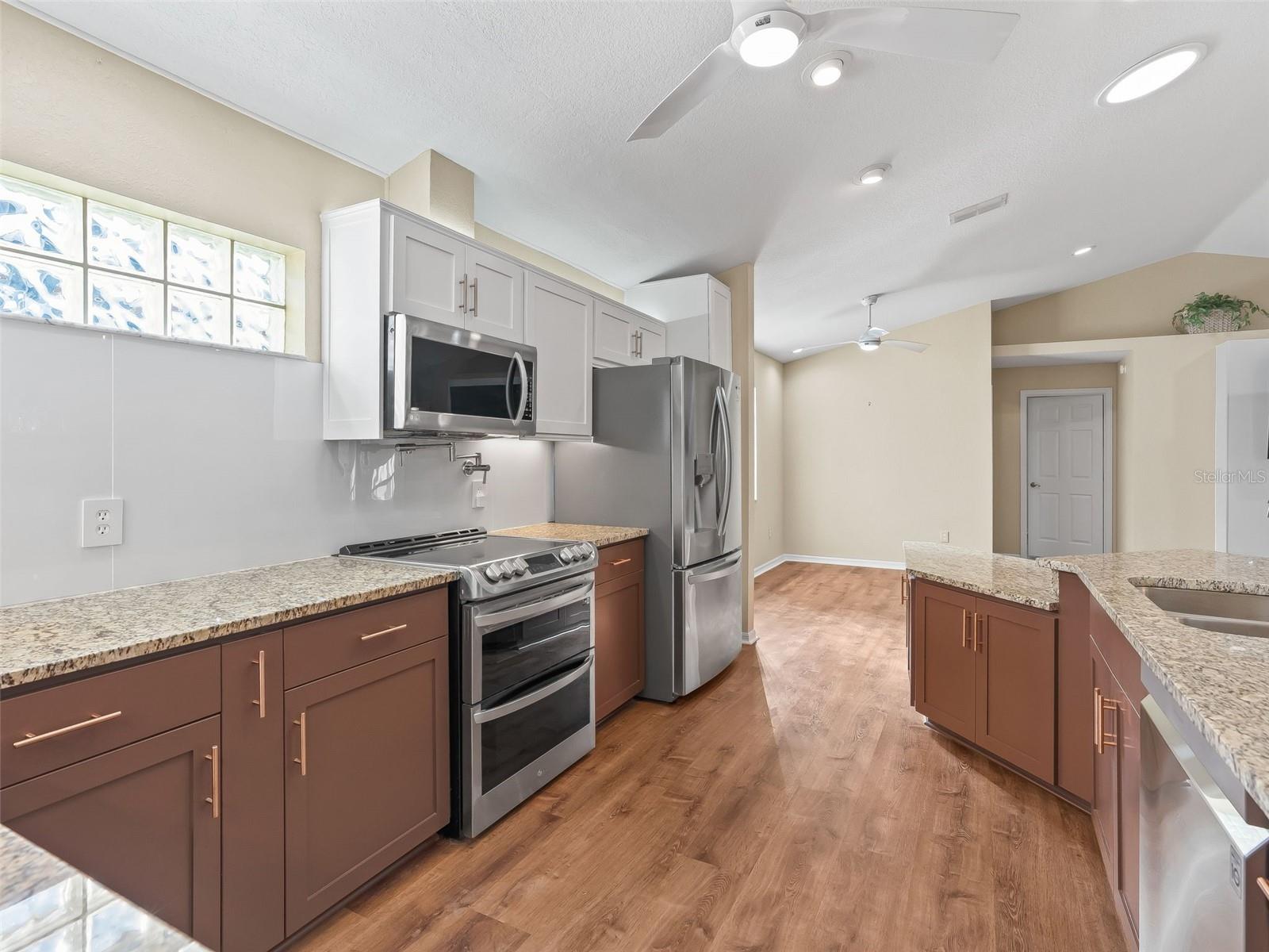 STONECREST - Residential