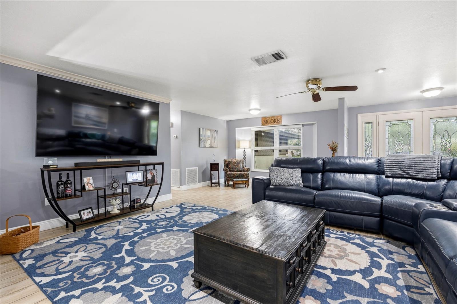 1430 SUTTON PLACE DR