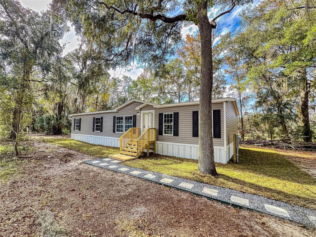 Photo of 4300 NE 175th Street Road, Citra, FL 32113 (MLS # A4675861)
