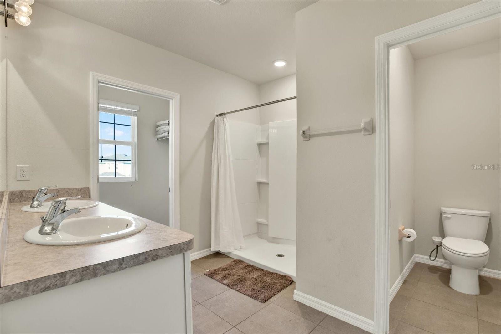 PARK CREEK PH 3B-2 & 3C - Residential Lease