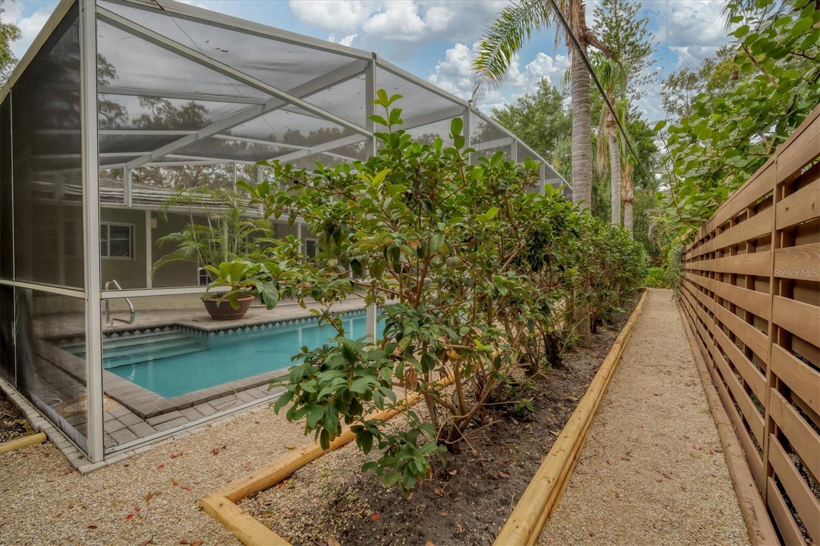 TAHITI PARK - Residential Lease