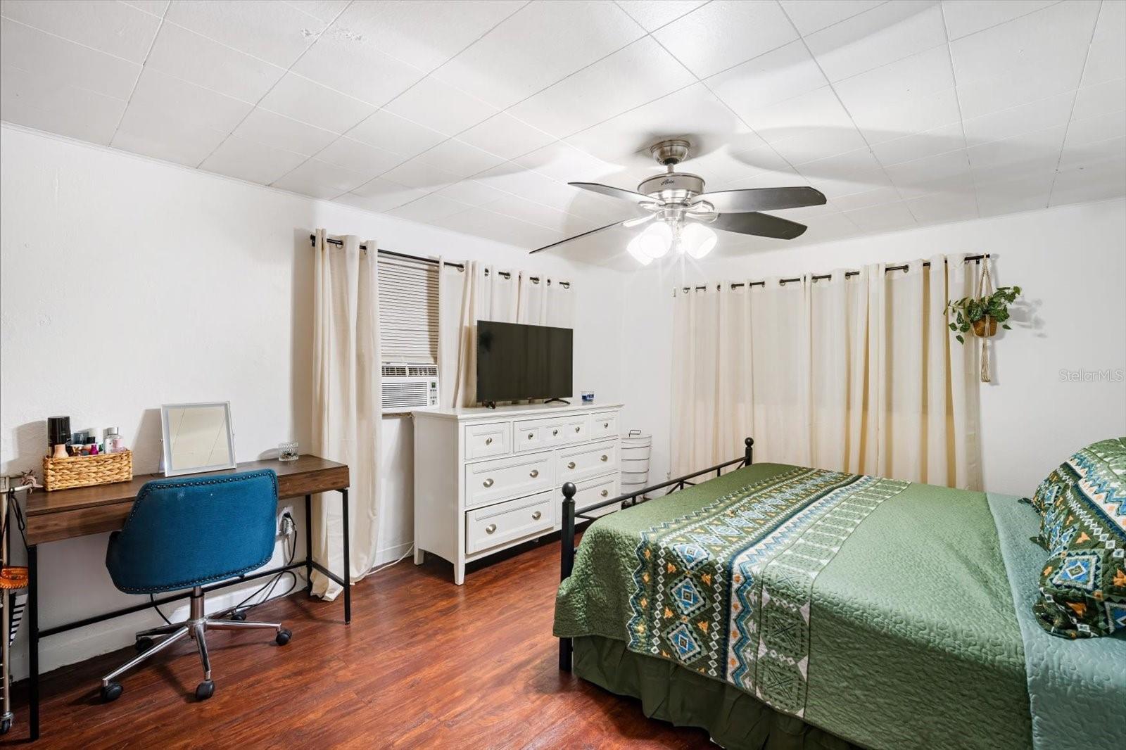 RIDGEWOOD PARK - Residential