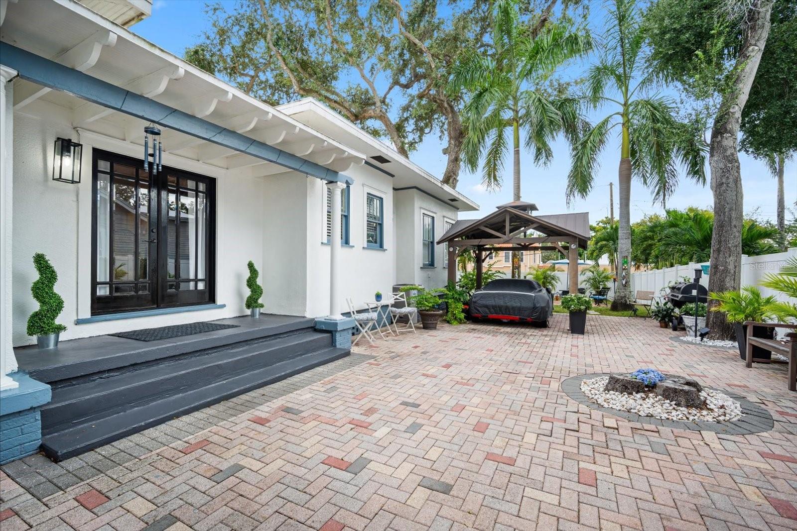 RIDGEWOOD PARK - Residential