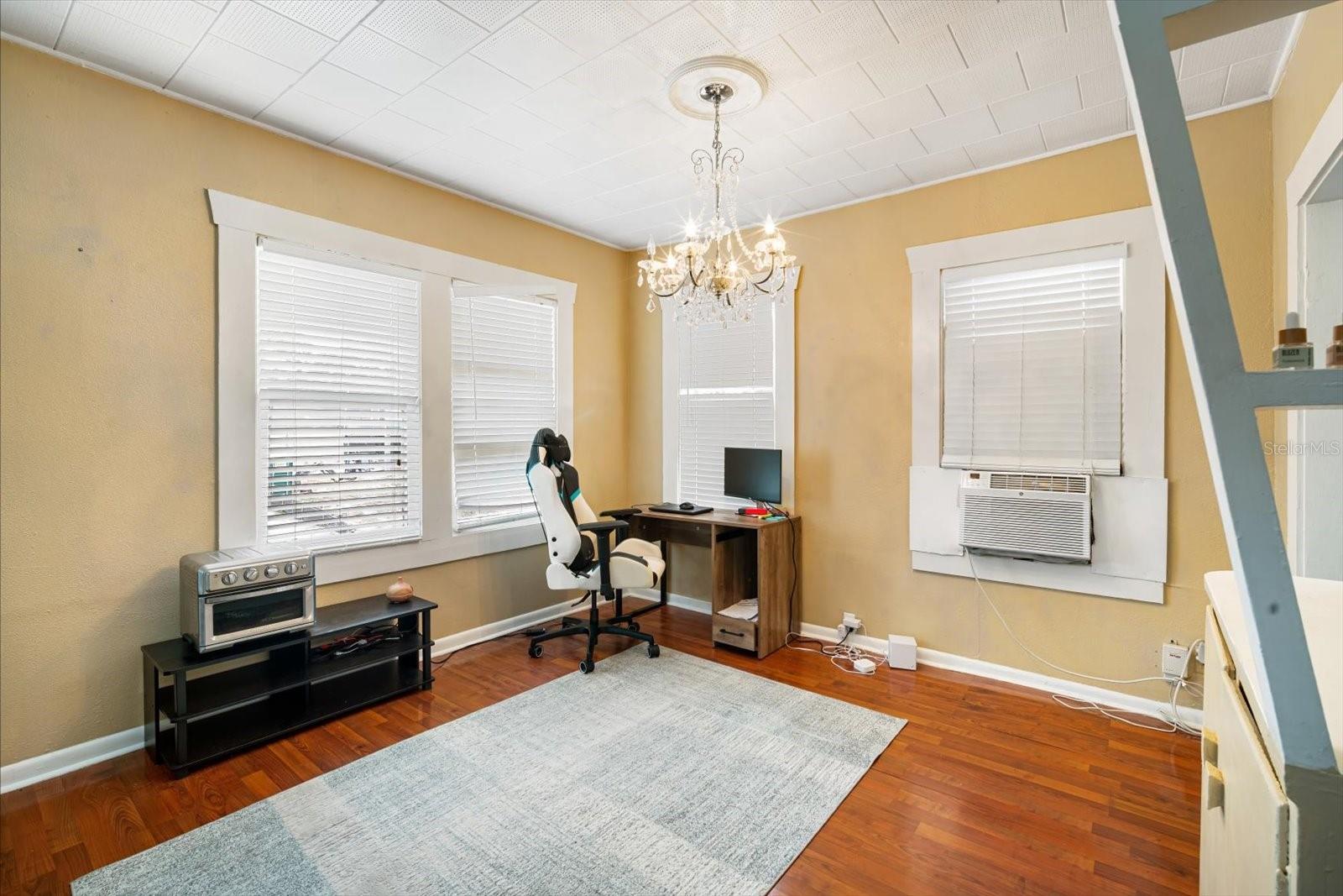 RIDGEWOOD PARK - Residential