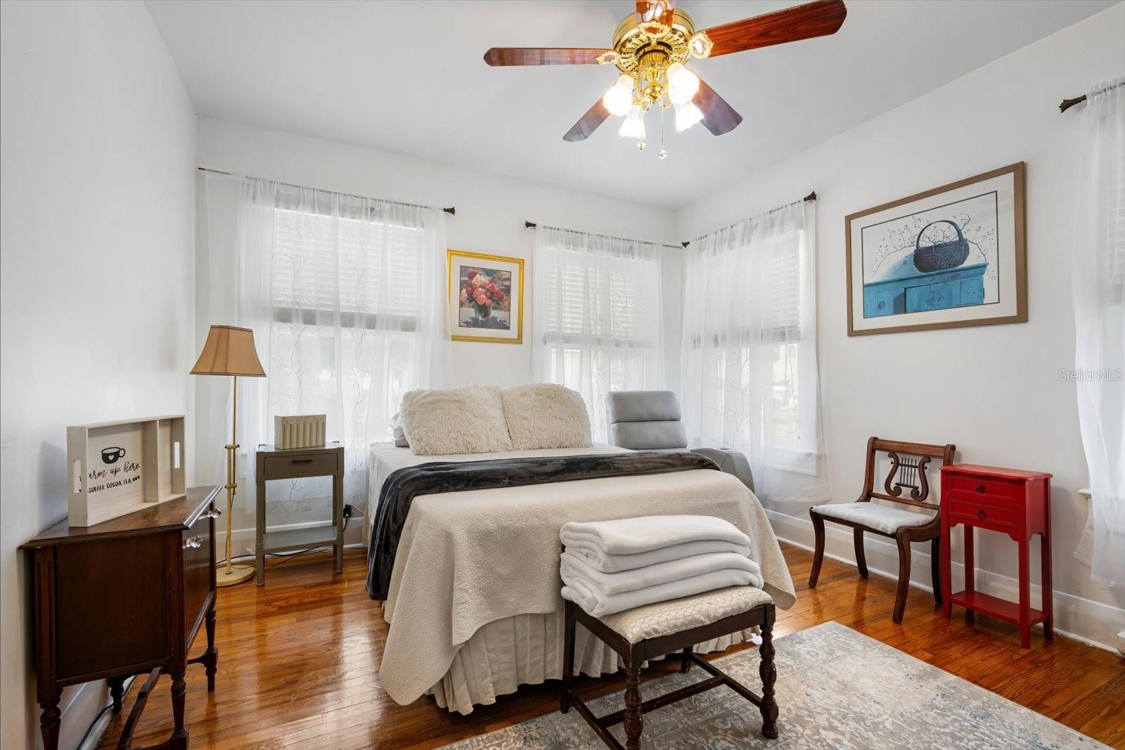 RIDGEWOOD PARK - Residential