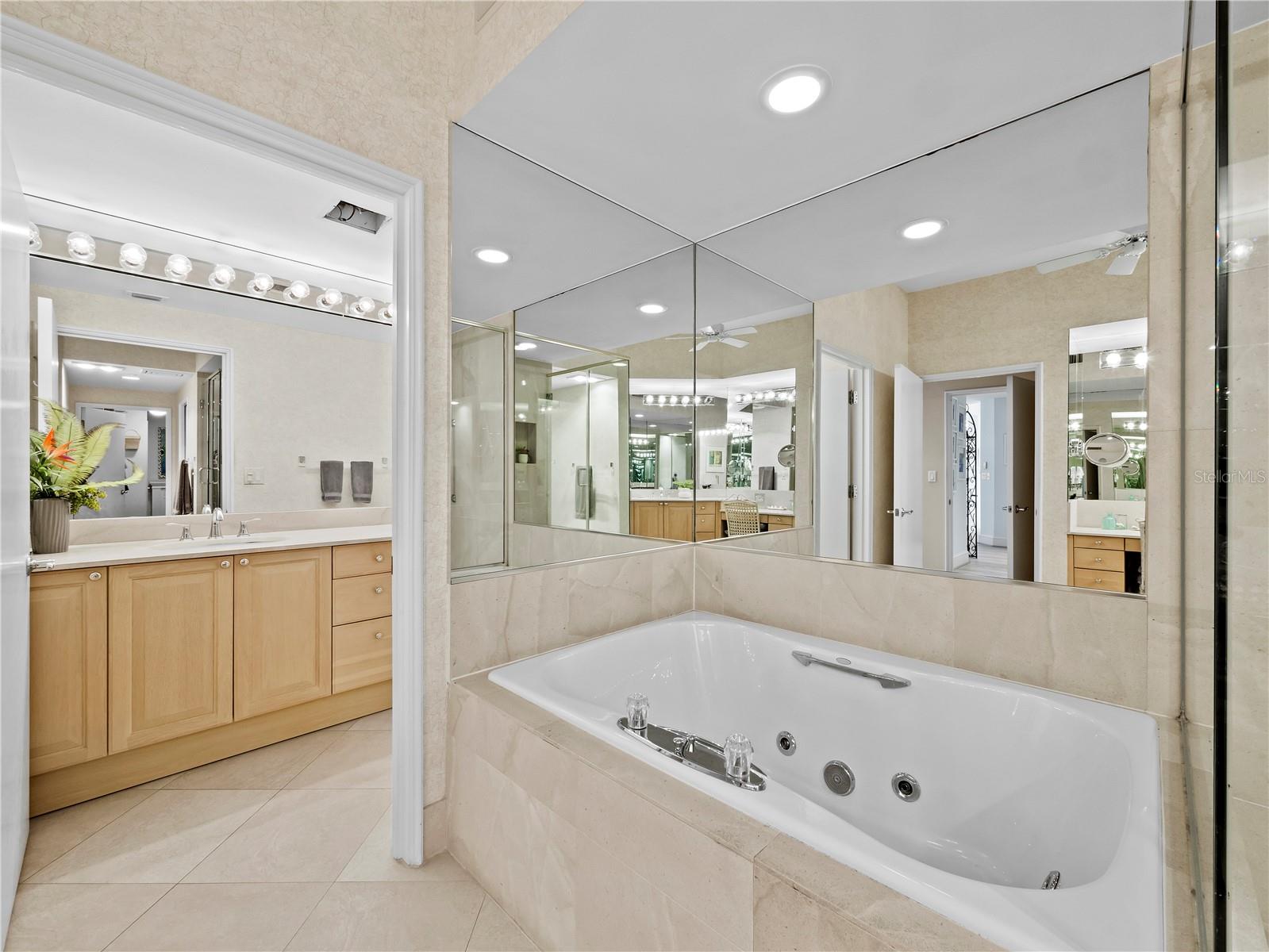 GRAND BAY 3 - Residential