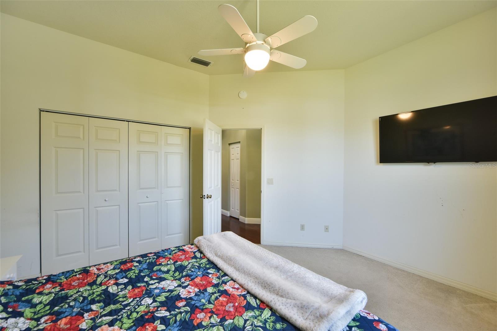 CHURCHILL - Residential