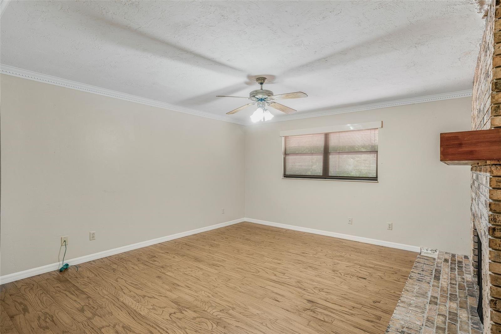 HAMPTON WOODS UNREC SUB - Residential