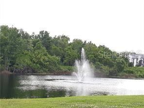 LAKEVIEW CONDO 05 - Residential Lease