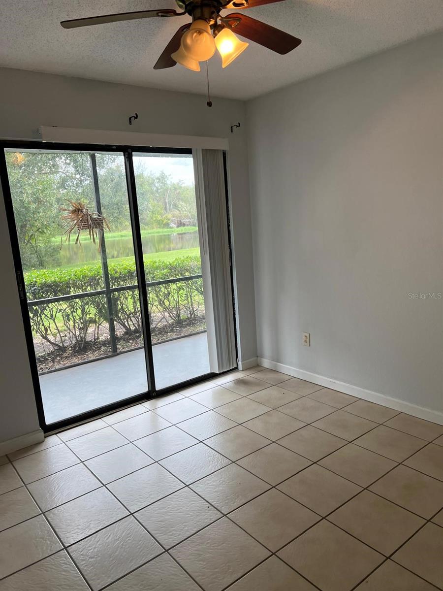 LAKEVIEW CONDO 05 - Residential Lease