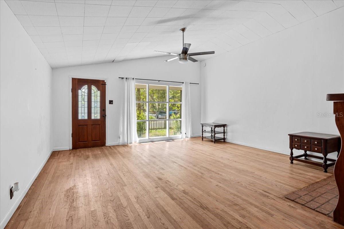 OAK HILL - Residential