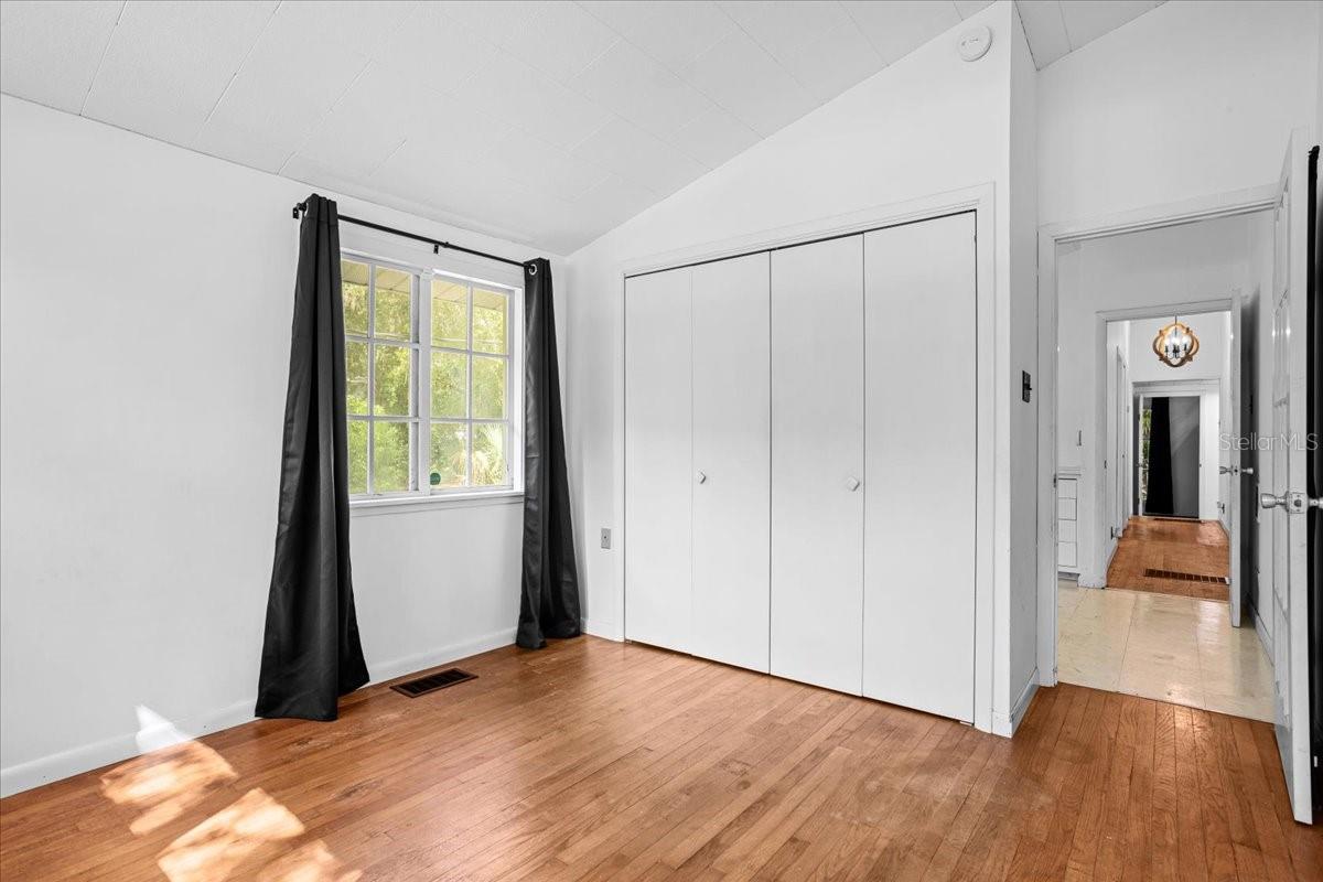 OAK HILL - Residential