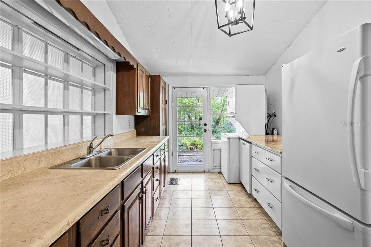 OAK HILL - Residential