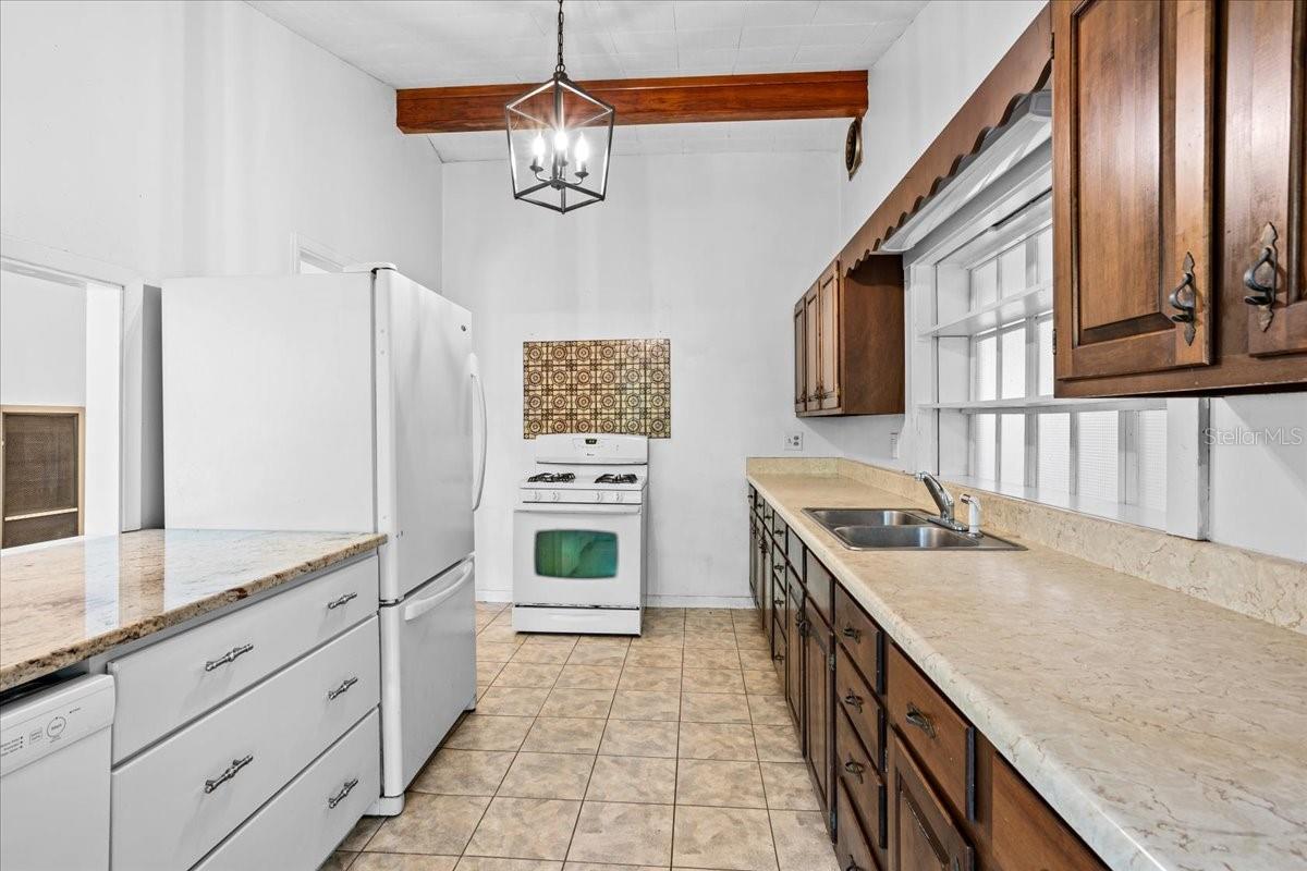 OAK HILL - Residential