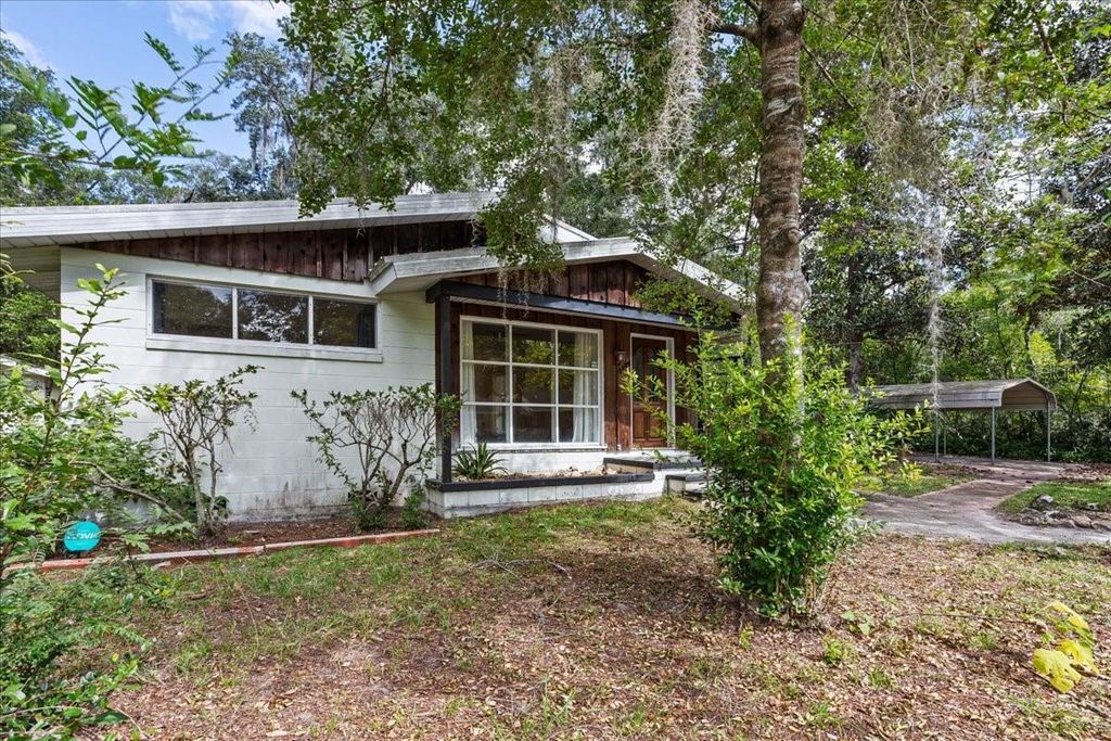 Photo of 1124 NW 40th Avenue, Gainesville, FL 32609 (MLS # GC534791)