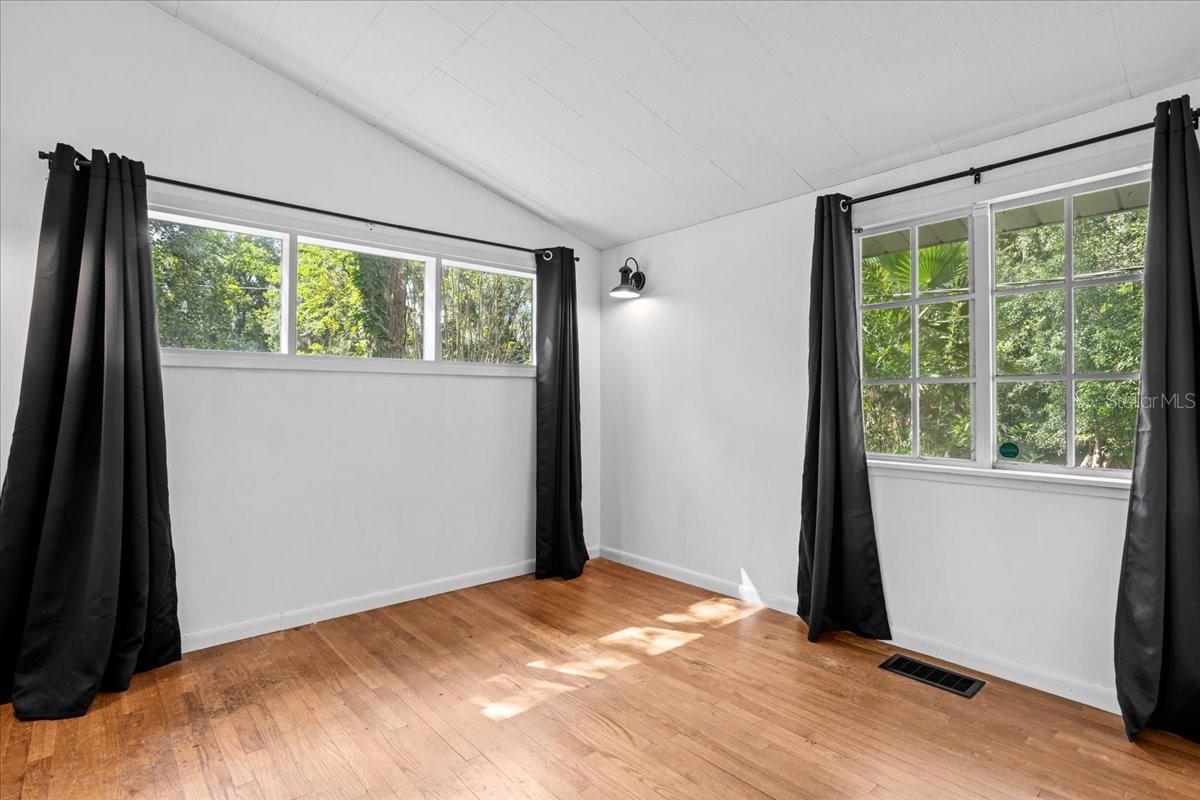 OAK HILL - Residential
