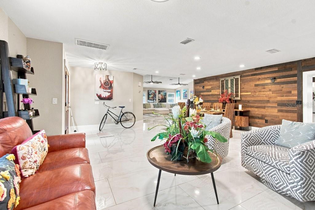 17933 EAGLE LANE