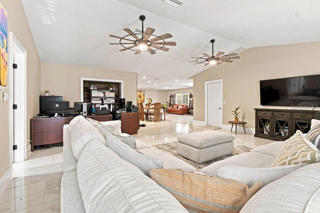 17933 EAGLE LANE