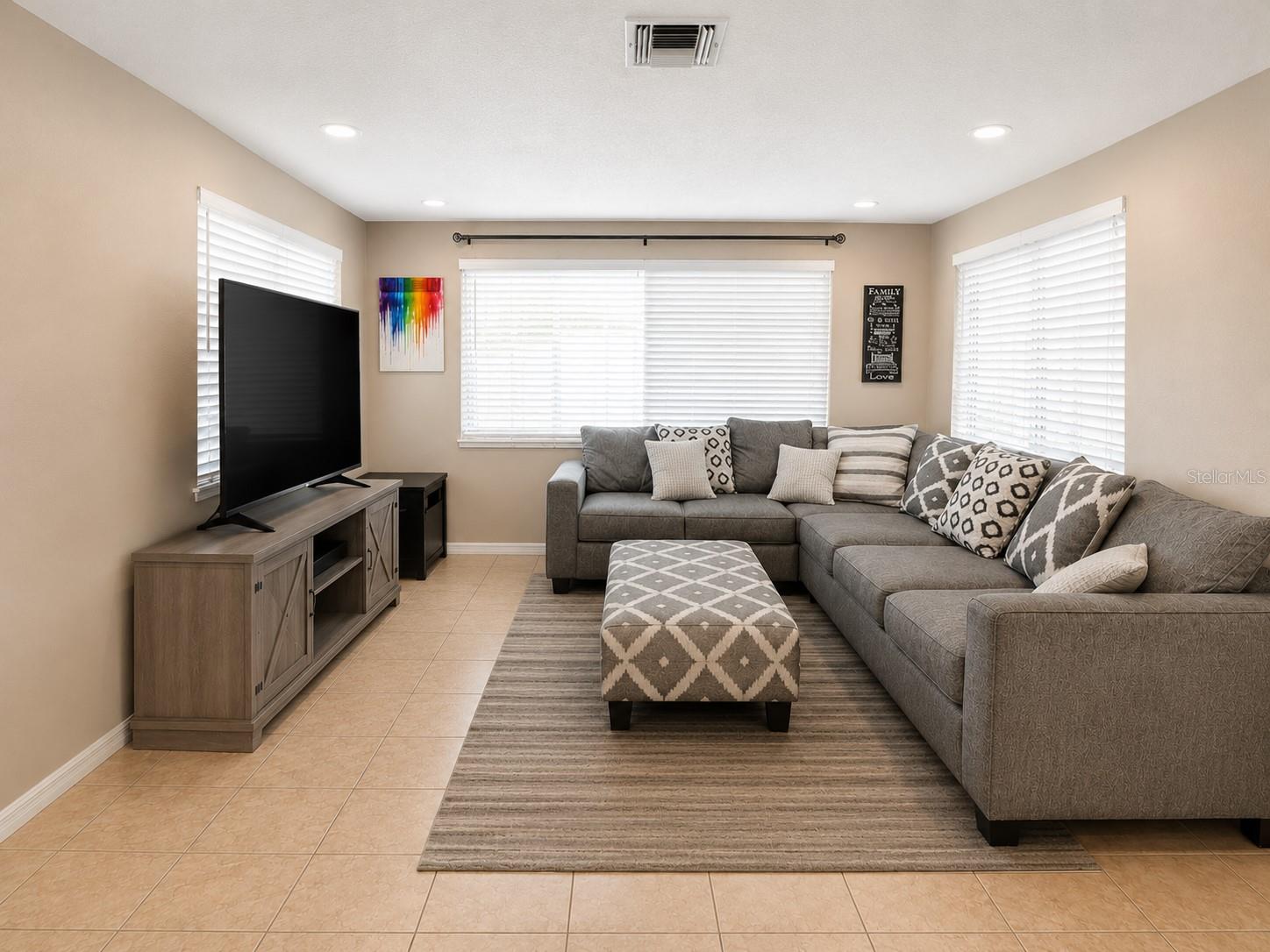 10124 HOLLY DRIVE