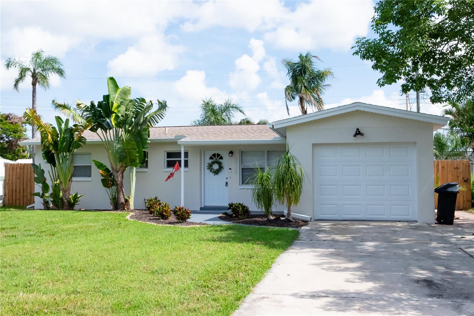 Adorable Fully Updated 3-Bedroom 2-Bath Home in Pinellas Park!
Welcome home to this beautifully updated 3 bedroom, 2 bathroom single-family gem with a 1-car garage, nestled in the heart of Pinellas Park. From the moment you enter, you’ll love the spacious living room featuring luxury vinyl flooring, with ceramic tile in wet areas for durability and style.
The open dining area flows seamlessly into a modern kitchen boasting granite countertops, wood cabinetry, tile backsplash, stainless steel appliances, and a large pantry—perfect for any home chef.
Retreat to the primary suite with a private bathroom and walk-in shower. All bedrooms have newly remodeled closets, and both bathrooms have been tastefully updated.
Enjoy peace of mind with a NEW ROOF (2021), new gutters, and a large screened porch—ideal for relaxing or entertaining. The fully privacy-fenced backyard provides a secure space for pets, play, or gardening.
This home is also located in a non-flood zone, with no HOA, and offers easy access to parks, shopping, dining, downtown St. Pete, and the beautiful Gulf beaches—making it a perfect blend of comfort, convenience, and peace of mind.