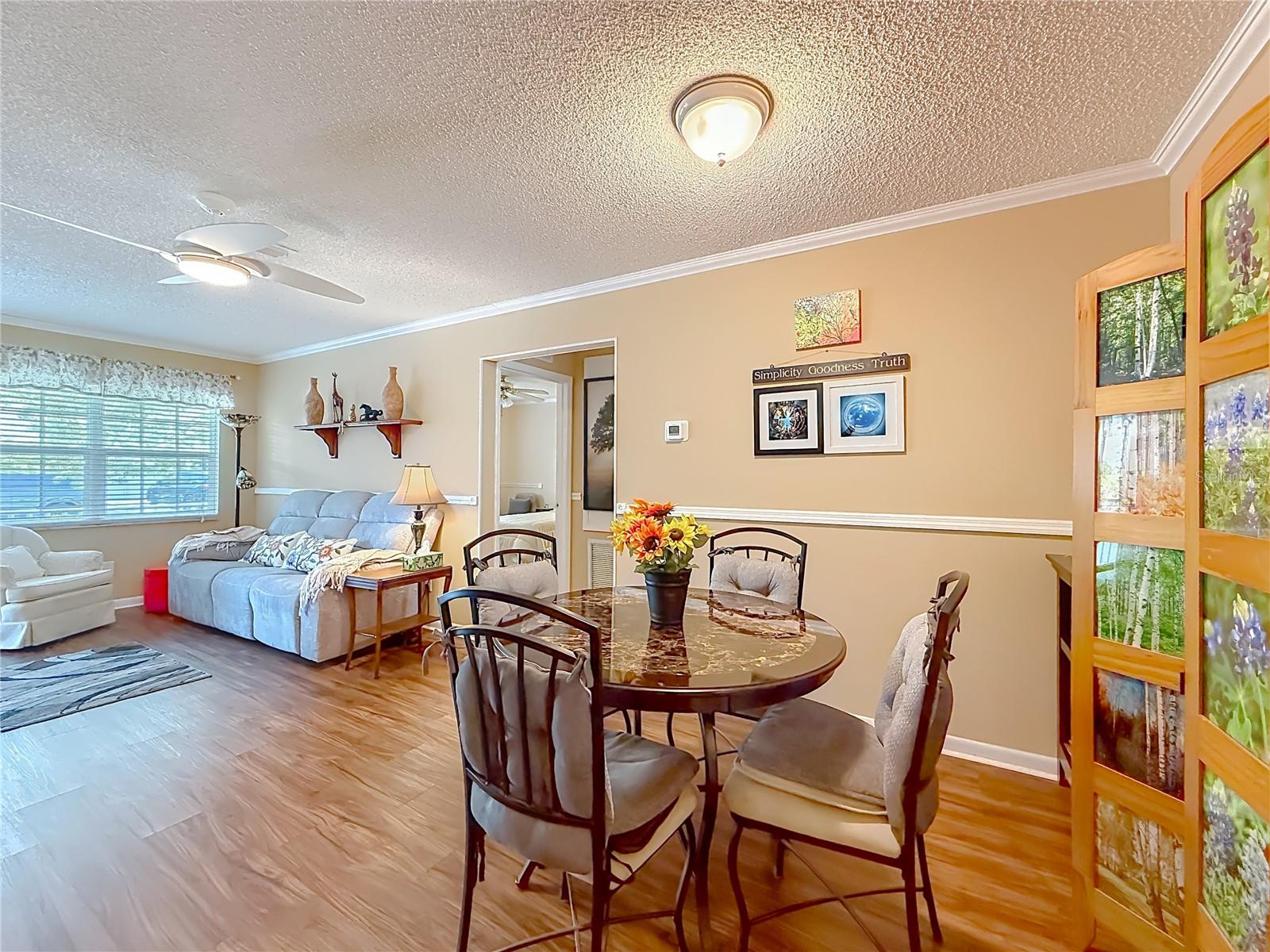 ON TOP/THE WORLD CENTRAL REPLA - Residential