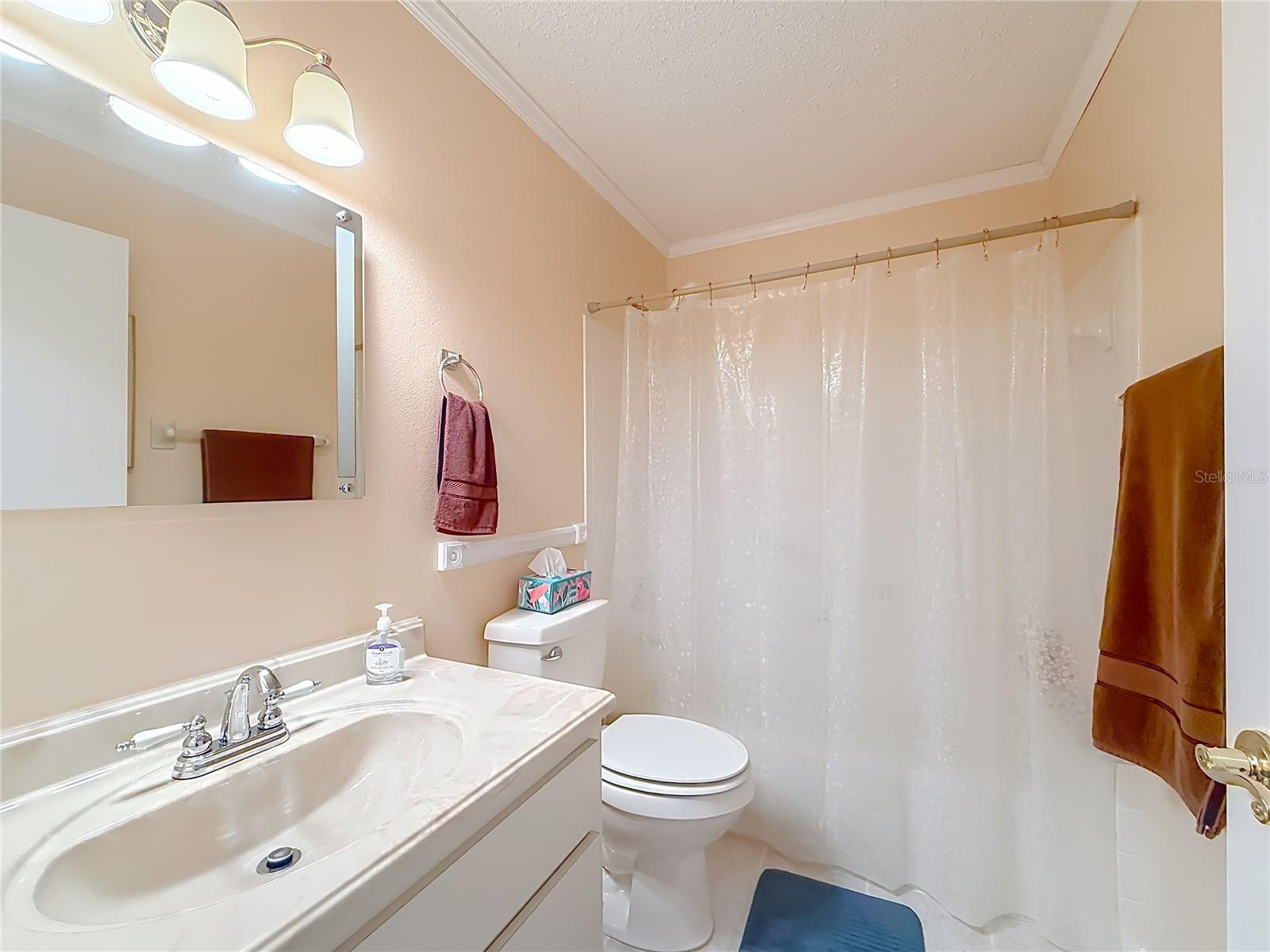 ON TOP/THE WORLD CENTRAL REPLA - Residential